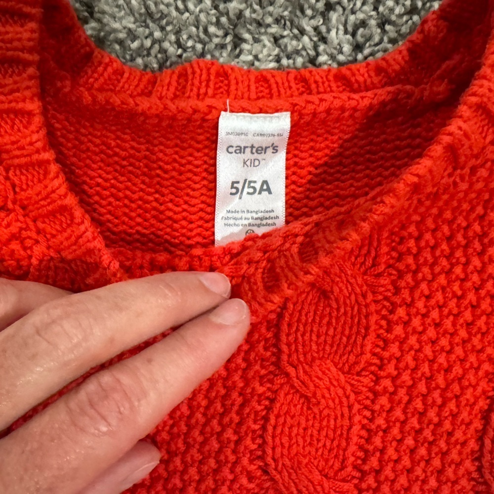 Girls Carter’s Red Cable Knit Dress with Ruffle Sleeves, size 5 - Picture 4 of 6